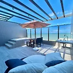 Seu Refugio Com Vista Para O Mar Em Uma Localizacao Incrivel!!